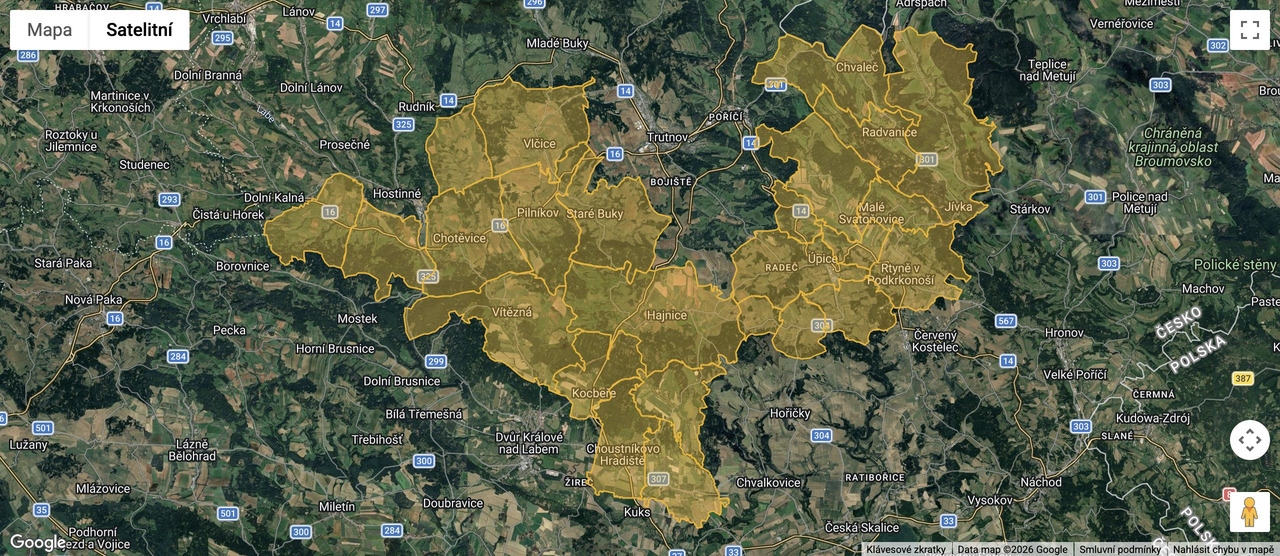 Mapa regionu Království – Jestřebí hory se žlutě vyznačenými hranicemi obcí. Google, Data map ©2026 Google.